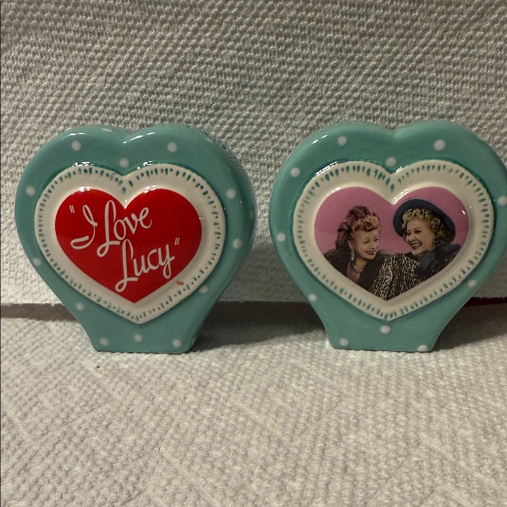 Heart-Shaped Ceramic Decor salt and pepper shaker with I Love Lucy Design